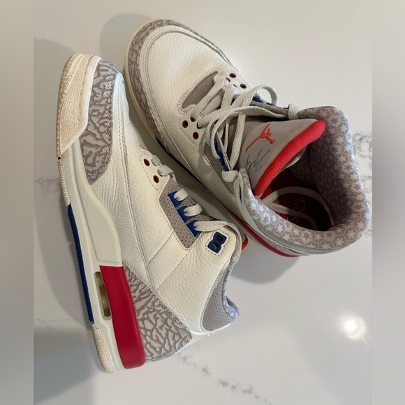 Jordan Other - Nike Air Jordan 3 Retros International Flight True Blue EUC Youth Sz 7